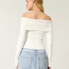 Off-the-Shoulder Sweater,Off-the-Shoulder Sweater