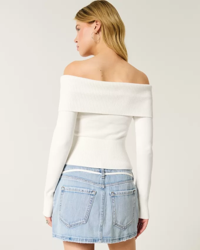 Off-the-Shoulder Sweater,Off-the-Shoulder Sweater