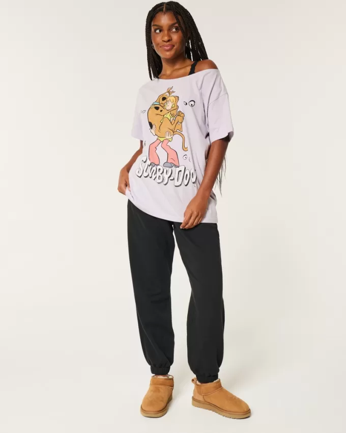 Oversized Off-the-Shoulder Scooby-Doo Graphic Tee,Oversized Off-the-Shoulder Scooby-Doo Graphic Tee